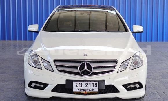 ซื้อ รถมือสอง Mercedes-Benz E200 ขาว รถยนต์ ใน %{เมือง} ใน กรุงเทพมหานคร ซื้อ รถมือสอง Mercedes-Benz E200 ขาว รถยนต์ ใน %{เมือง} ใน กรุงเทพมหานคร
