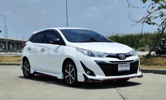 Buy Used Toyota Yaris White Car in Bangkok in Bangkok
