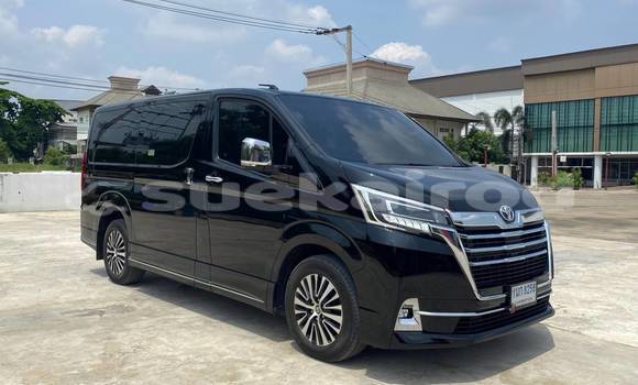 Buy Used Toyota Matrix Black Car in Bangkok in Bangkok Buy Used Toyota Matrix Black Car in Bangkok in Bangkok