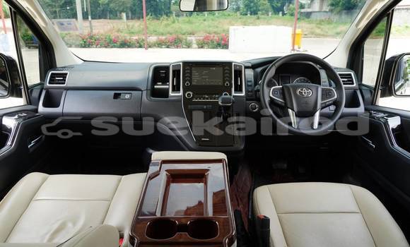 Buy Used Toyota Matrix Black Car in Bangkok in Bangkok Buy Used Toyota Matrix Black Car in Bangkok in Bangkok