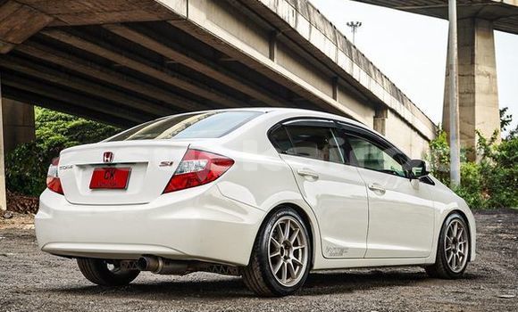 ซื้อ รถมือสอง Honda Civic ขาว รถยนต์ ใน %{เมือง} ใน กรุงเทพมหานคร ซื้อ รถมือสอง Honda Civic ขาว รถยนต์ ใน %{เมือง} ใน กรุงเทพมหานคร