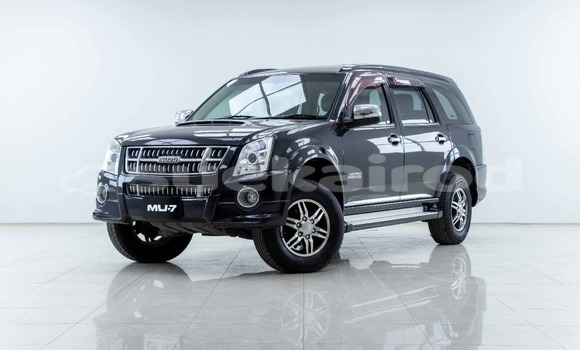 ซื้อ รถมือสอง Isuzu MU-7 สีดำ รถยนต์ ใน %{เมือง} ใน กรุงเทพมหานคร