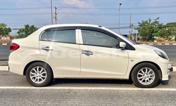 Buy Used Honda Brio White Car in Saraburi in Saraburi Buy Used Honda Brio White Car in Saraburi in Saraburi