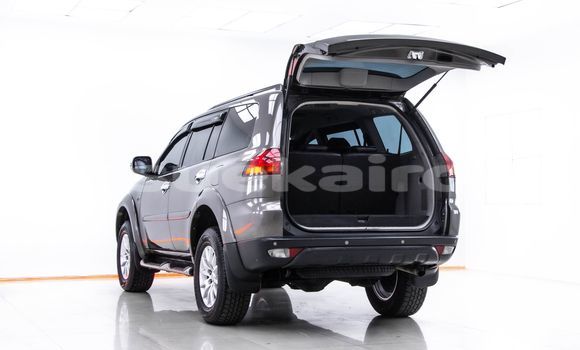 Buy Used Mitsubishi Pajero Brown Car in Bangkok in Bangkok Buy Used Mitsubishi Pajero Brown Car in Bangkok in Bangkok