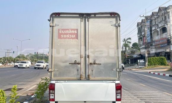 Buy Used Isuzu D-Max White Car in Saraburi in Saraburi Buy Used Isuzu D-Max White Car in Saraburi in Saraburi