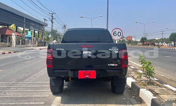 Buy Used Toyota Hiluxe VIGO Black Car in Saraburi in Saraburi Buy Used Toyota Hiluxe VIGO Black Car in Saraburi in Saraburi