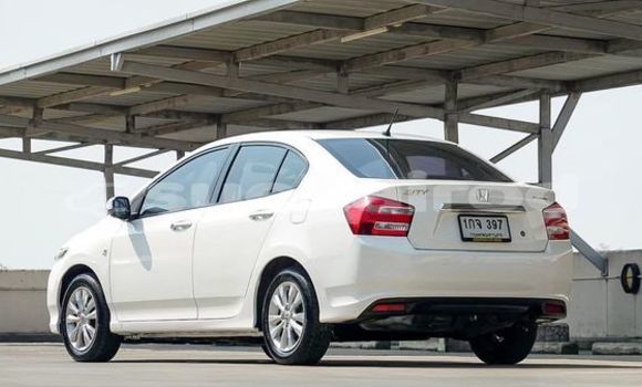Buy Used Honda City White Car in Bangkok in Bangkok Buy Used Honda City White Car in Bangkok in Bangkok