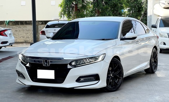 Buy Used Honda Accord White Car in Bangkok in Bangkok