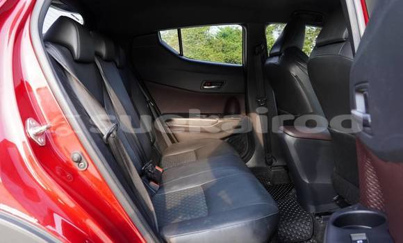 ซื้อ รถมือสอง Toyota C-HR สีแดง รถยนต์ ใน %{เมือง} ใน กรุงเทพมหานคร ซื้อ รถมือสอง Toyota C-HR สีแดง รถยนต์ ใน %{เมือง} ใน กรุงเทพมหานคร