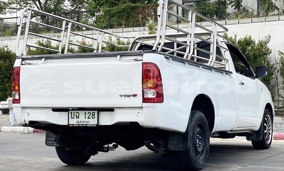 Buy Used Toyota Hiluxe VIGO White Car in Bangkok in Bangkok Buy Used Toyota Hiluxe VIGO White Car in Bangkok in Bangkok