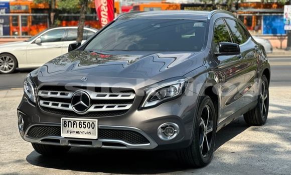 ซื้อ รถมือสอง Mercedes-Benz GLA-klasse อื่น ๆ รถยนต์ ใน %{เมือง} ใน กรุงเทพมหานคร