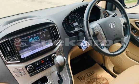 Buy Used Hyundai H1 Other Car in Bangkok in Bangkok Buy Used Hyundai H1 Other Car in Bangkok in Bangkok