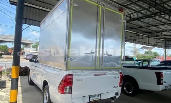 Buy Used Toyota Hiluxe Revo White Car in Bangkok in Bangkok Buy Used Toyota Hiluxe Revo White Car in Bangkok in Bangkok