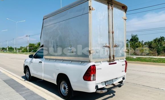 Buy Used Toyota Hiluxe Revo White Car in Bangkok in Bangkok Buy Used Toyota Hiluxe Revo White Car in Bangkok in Bangkok