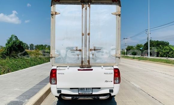 Buy Used Toyota Hiluxe Revo White Car in Bangkok in Bangkok Buy Used Toyota Hiluxe Revo White Car in Bangkok in Bangkok