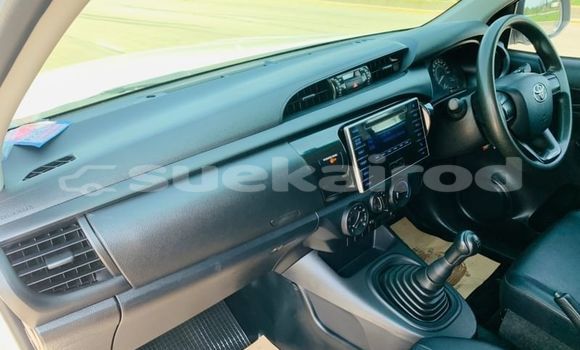 Buy Used Toyota Hiluxe Revo White Car in Bangkok in Bangkok Buy Used Toyota Hiluxe Revo White Car in Bangkok in Bangkok