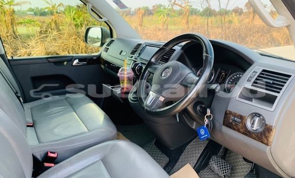 Buy Used Volkswagen Caravelle Other Car in Bangkok in Bangkok Buy Used Volkswagen Caravelle Other Car in Bangkok in Bangkok