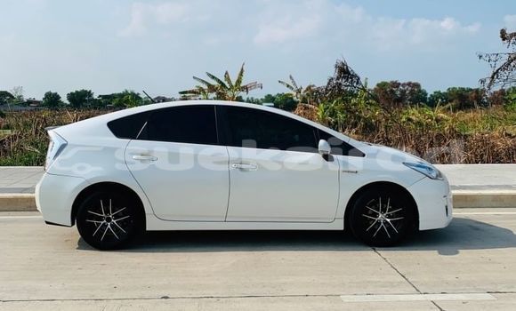 Buy Used Toyota Prius White Car in Bangkok in Bangkok Buy Used Toyota Prius White Car in Bangkok in Bangkok