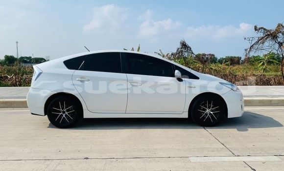 Buy Used Toyota Prius White Car in Bangkok in Bangkok Buy Used Toyota Prius White Car in Bangkok in Bangkok