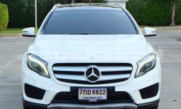 ซื้อ รถมือสอง Mercedes-Benz GLA-klasse ขาว รถยนต์ ใน %{เมือง} ใน กรุงเทพมหานคร ซื้อ รถมือสอง Mercedes-Benz GLA-klasse ขาว รถยนต์ ใน %{เมือง} ใน กรุงเทพมหานคร