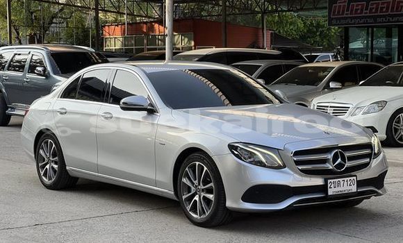 Buy Used Mercedes-Benz E-Classe Silver Car in Nonthaburi in Nonthaburi Buy Used Mercedes-Benz E-Classe Silver Car in Nonthaburi in Nonthaburi