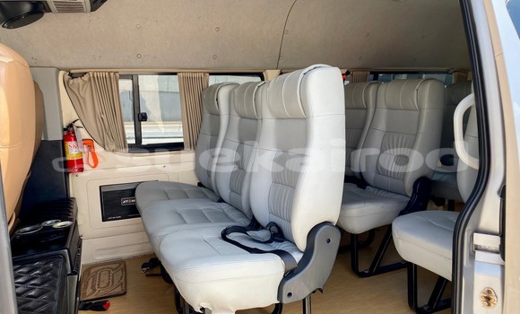 ซื้อ รถมือสอง Toyota Commuter อื่น ๆ รถยนต์ ใน %{เมือง} ใน กรุงเทพมหานคร ซื้อ รถมือสอง Toyota Commuter อื่น ๆ รถยนต์ ใน %{เมือง} ใน กรุงเทพมหานคร