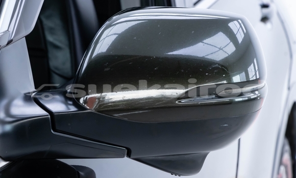 Buy Used Honda CR-V Green Car in Nonthaburi in Nonthaburi Buy Used Honda CR-V Green Car in Nonthaburi in Nonthaburi