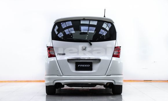Buy Used Honda Freed White Car in Bangkok in Bangkok Buy Used Honda Freed White Car in Bangkok in Bangkok
