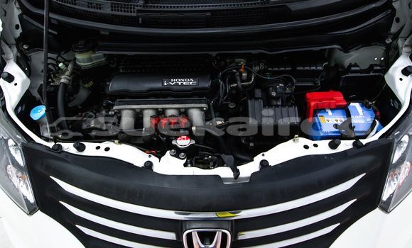 Buy Used Honda Freed White Car in Bangkok in Bangkok Buy Used Honda Freed White Car in Bangkok in Bangkok