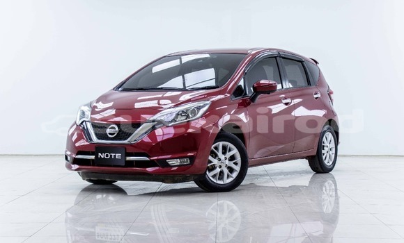 ซื้อ รถมือสอง Nissan Note สีแดง รถยนต์ ใน %{เมือง} ใน กรุงเทพมหานคร