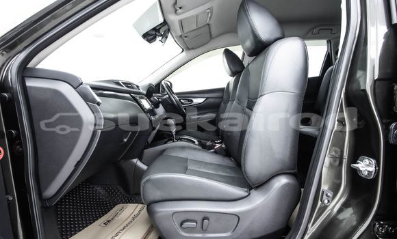 Buy Used Nissan X-Trail Green Car in Bangkok in Bangkok Buy Used Nissan X-Trail Green Car in Bangkok in Bangkok