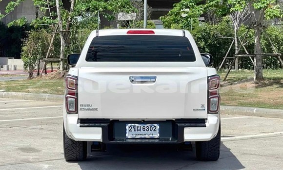 ซื้อ รถมือสอง Isuzu D-Max ขาว รถยนต์ ใน %{เมือง} ใน กรุงเทพมหานคร ซื้อ รถมือสอง Isuzu D-Max ขาว รถยนต์ ใน %{เมือง} ใน กรุงเทพมหานคร