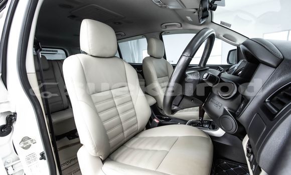 Buy Used Isuzu MU-X White Car in Bangkok in Bangkok Buy Used Isuzu MU-X White Car in Bangkok in Bangkok