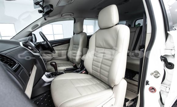 Buy Used Isuzu MU-X White Car in Bangkok in Bangkok Buy Used Isuzu MU-X White Car in Bangkok in Bangkok