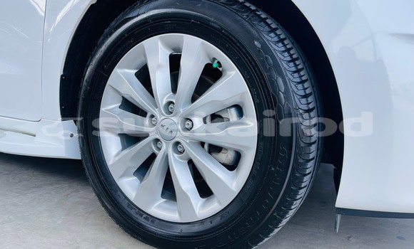 Buy Used Kia Carnival White Car in Bangkok in Bangkok Buy Used Kia Carnival White Car in Bangkok in Bangkok