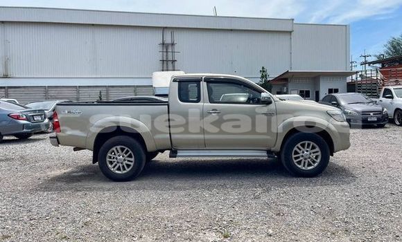 ซื้อ รถมือสอง Toyota Hiluxe VIGO เงิน รถยนต์ ใน %{เมือง} ใน สุราษฎร์ธานี ซื้อ รถมือสอง Toyota Hiluxe VIGO เงิน รถยนต์ ใน %{เมือง} ใน สุราษฎร์ธานี