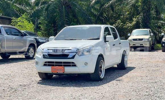 ซื้อ รถมือสอง Isuzu D-Max ขาว รถยนต์ ใน %{เมือง} ใน สุราษฎร์ธานี ซื้อ รถมือสอง Isuzu D-Max ขาว รถยนต์ ใน %{เมือง} ใน สุราษฎร์ธานี