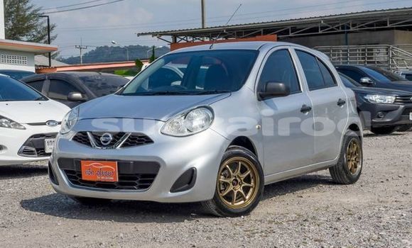 ซื้อ รถมือสอง Nissan March เงิน รถยนต์ ใน %{เมือง} ใน สุราษฎร์ธานี