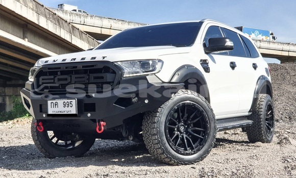 ซื้อ รถมือสอง Ford Everest ขาว รถยนต์ ใน %{เมือง} ใน กรุงเทพมหานคร