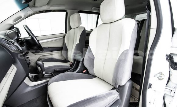 ซื้อ รถมือสอง Chevrolet TrailBlazer ขาว รถยนต์ ใน %{เมือง} ใน กรุงเทพมหานคร ซื้อ รถมือสอง Chevrolet TrailBlazer ขาว รถยนต์ ใน %{เมือง} ใน กรุงเทพมหานคร