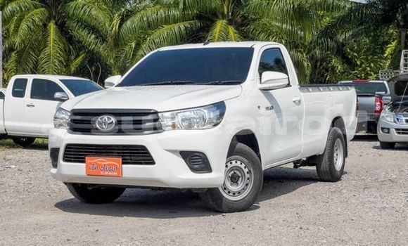 Buy Used Toyota Hiluxe Revo White Car in Bangkok in Bangkok