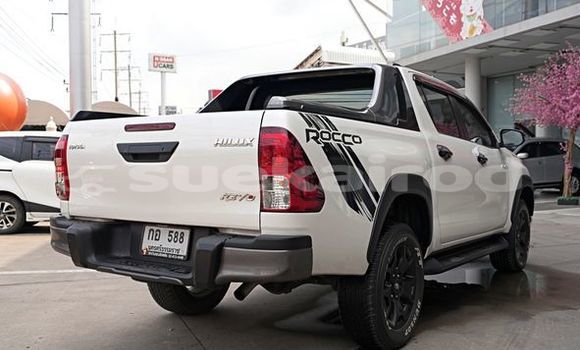 Buy Used Toyota Hiluxe Revo White Car in Bangkok in Bangkok Buy Used Toyota Hiluxe Revo White Car in Bangkok in Bangkok