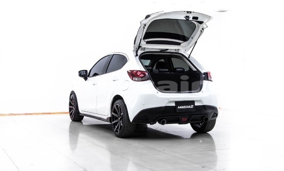 ซื้อ รถมือสอง Mazda 2 ขาว รถยนต์ ใน %{เมือง} ใน กรุงเทพมหานคร ซื้อ รถมือสอง Mazda 2 ขาว รถยนต์ ใน %{เมือง} ใน กรุงเทพมหานคร