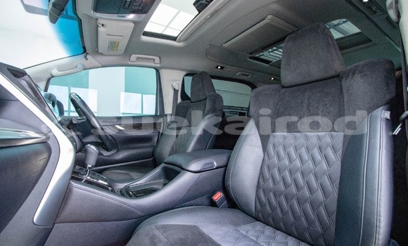 Buy Used Toyota Vellfire White Car in Bangkok in Bangkok Buy Used Toyota Vellfire White Car in Bangkok in Bangkok