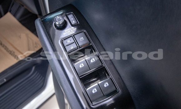 Buy Used Toyota Vellfire White Car in Bangkok in Bangkok Buy Used Toyota Vellfire White Car in Bangkok in Bangkok