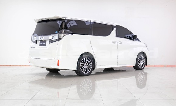 Buy Used Toyota Vellfire White Car in Bangkok in Bangkok Buy Used Toyota Vellfire White Car in Bangkok in Bangkok