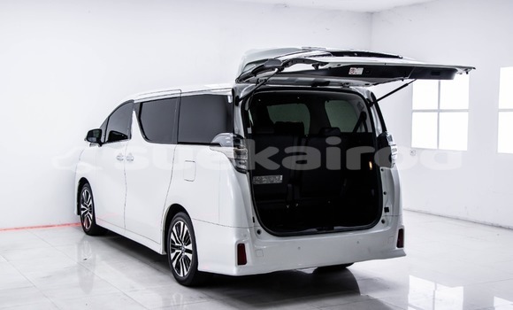 Buy Used Toyota Vellfire White Car in Bangkok in Bangkok Buy Used Toyota Vellfire White Car in Bangkok in Bangkok