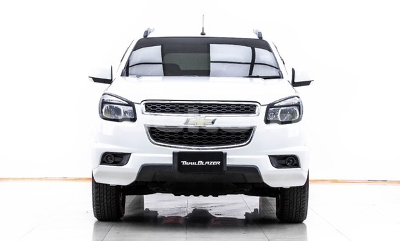 Buy Used Chevrolet TrailBlazer White Car in Bangkok in Bangkok Buy Used Chevrolet TrailBlazer White Car in Bangkok in Bangkok