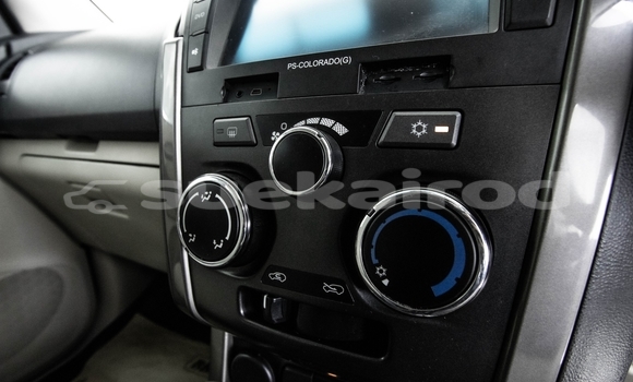 Buy Used Chevrolet TrailBlazer White Car in Bangkok in Bangkok Buy Used Chevrolet TrailBlazer White Car in Bangkok in Bangkok