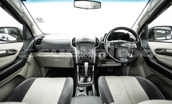 Buy Used Chevrolet TrailBlazer White Car in Bangkok in Bangkok Buy Used Chevrolet TrailBlazer White Car in Bangkok in Bangkok